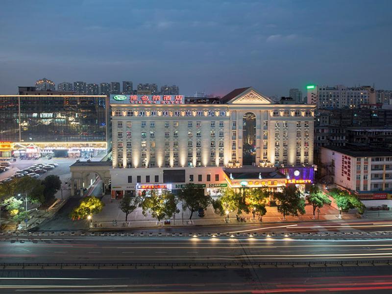 Vienna Hotel Nanchang Railway Staion Exterior photo